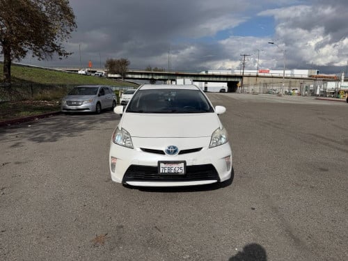 Toyota Prius 014 option3 ឡានកាលី