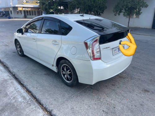 Toyota Prius 2013 ម្ចាស់ដើម