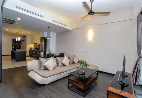 WESTERN TWO BEDROOM FOR RENT-TONLE BASSAC🍀