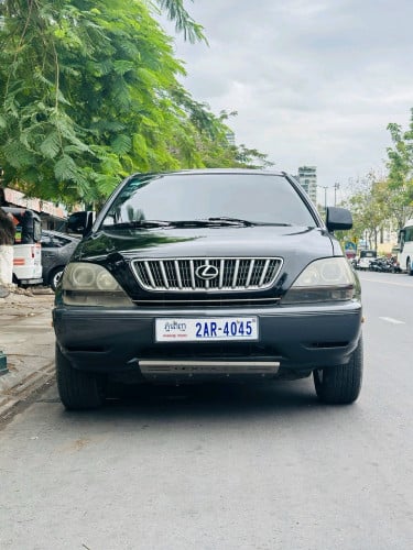 រថយន្តជួលជាថ្ងៃ