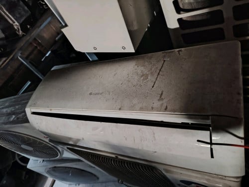 ខ្ញុំបានផ្លាស់ទីលំនៅ ហើយកំពុងលក់ម៉ាស៊ីនត្រជាក់របស់ខ្ញុំ។；转让空调