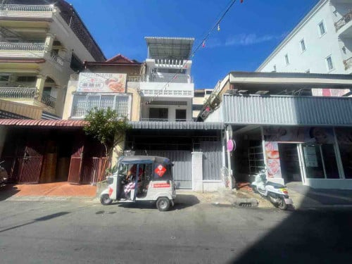 ផ្ទះសម្រាប់ជួល នៅបឹងប្រលឹត