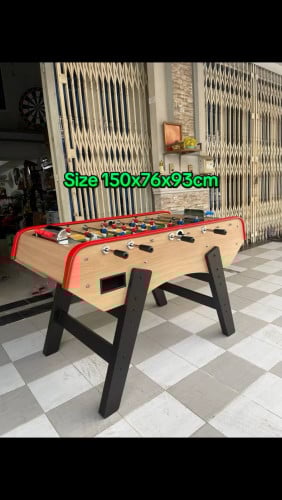 តុបាល់ទាត់សំរាប់មនុស្សពេញវ័យ និងក្មេងជំទង់