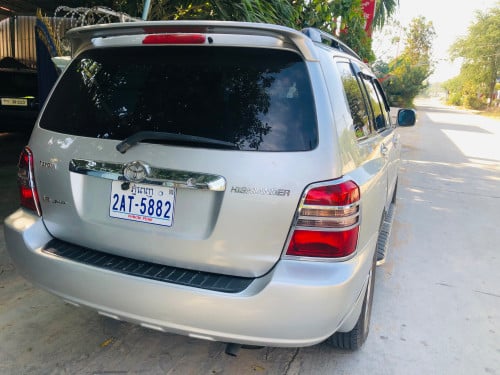 ឡានលក់01 ប៉ុង២ ថ្មី ជិះតិច