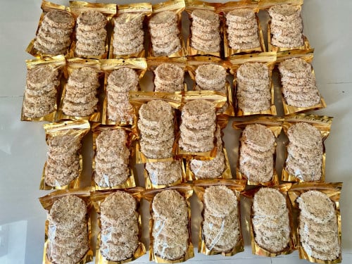 បាយក្ដាំងឈ្ងុយឆ្ងាញ់ ស្រួយឆ្ងាញ់ជាប់មាត់ញ្ញុំលិតដៃ 1កញ្ចប់8000៛ ថ្មីៗចង់ញាំ in box Me 💌