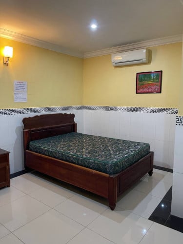 បន្ទប់ 120$ ស្អាតមានសម្ភារៈ ហ្រ្វីចំណត