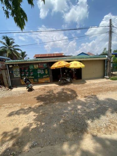 ផ្ទះលក់ជិតផ្សារធំមានជ័យ 3 ល្វែង បន្ទាយមានជ័យ ក្រុង សិរីសោភ័ណ 093 85 84 86-01243 36 21