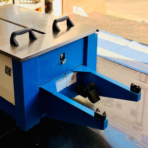 ម៉ាស៊ីនស្វ័យប្រវត្ត ( រំដោយកំដៅ ) - ថ្មី 90% / Strapping / Packing Machine – Model KZB-II