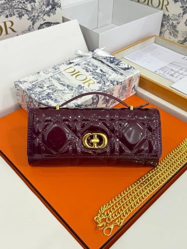 កាបូប​ស្បែក​ have box full set