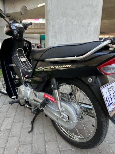 លក់Honda dream2006