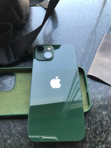 លក់ រឺ ដូរ iPhone 13 ZP/A green សំណុំណែន98»99%