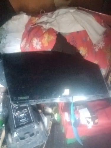 កញ្ចក់ទ្វាមុខLuxus RX300 លក់25$