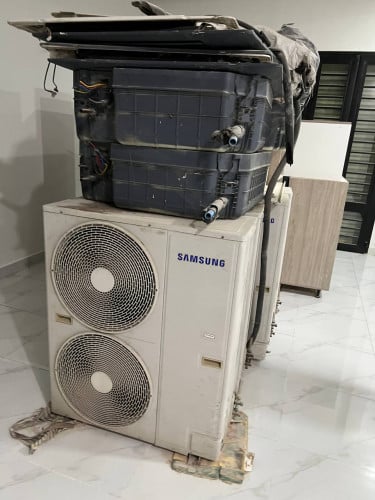 លក់ម៉ាសុីនត្រជាក់ កាសែត ដាក់លើពិដាន Samsung air conditioner 5សេះ ភ្លើង 380V ឆ្នាំ 2020 1ឈុត 490$
