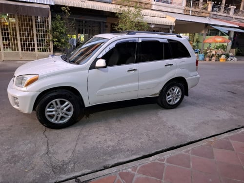 ឡានលក់TOYOTA RAV4L 2002ប៉ុង1បើកដំបូល