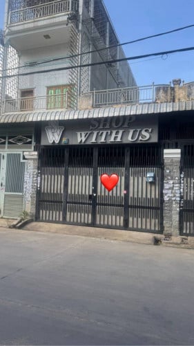 🏠ផ្ទះជួល2004      តម្លៃ420$/ខែ      សាច់ផ្ទះ       👉4បន្ទប់គេង 3បន្ទប់ទឹក