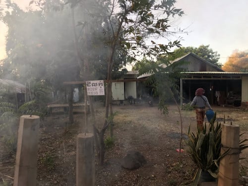 ដីលក់បន្ទាន់បងប្អូន😊ទីតាំងល្អ🙏🏻ក្បាល10x38