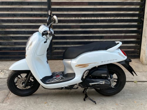 🚨 ថ្មីណាស់​ Honda Scoopyi  2023 សាណុំខ្ចី​ 6000km ម្ចាស់ដេីម