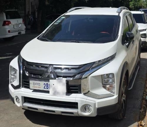 ឡានជប៉ុន Xpander cross 2021