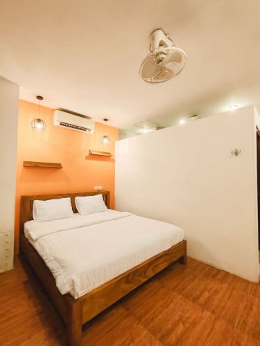 1 bedroom 300$ , naga world , independent