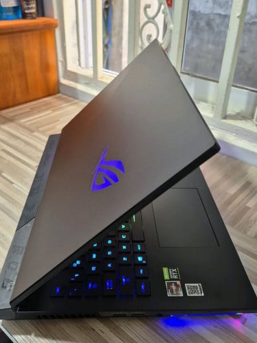 ASUS ROG G733QR