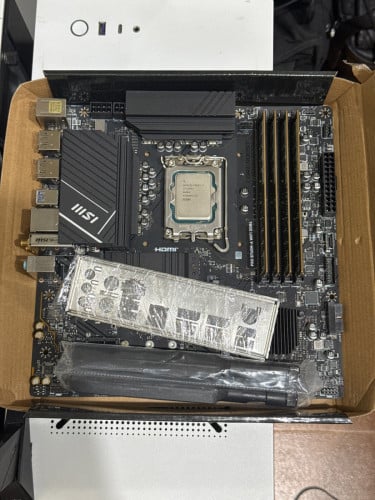 Core i7 13700 + MSI Pro B760M-A + RAM 32G