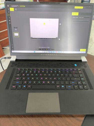 Dell Alienware 17" CPU i7 ជំនាន់ទី11 Ram 16 SSD 512G