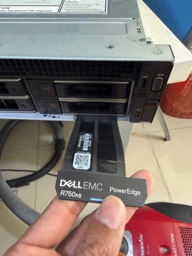 Server Dell PowerEdge R750SX