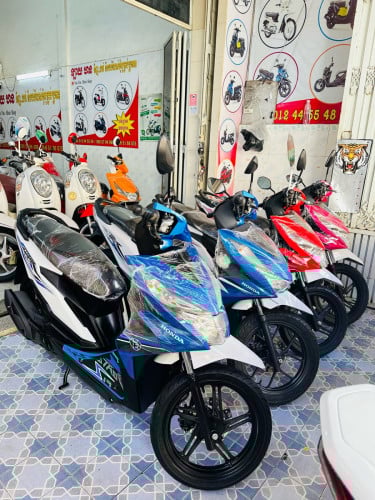 Honda Beat 019 ក្រុមហ៊ុន ម៉ាសុីនតាន់ហាប់នែនស្ងាត់ជិះស្រួលស្ទុះមិនលាន់មិនហុយមានពន្ធកាតគ្រឺ