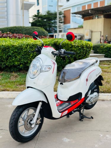 Honda Scoopy I020 ម៉ាសុីនតាន់ហាប់នែនស្ងាត់ស្រួយសំណុំហ្សីនជិះស្រួលស្ទុះមិនលាន់មិនហុយមានពន្ធកាតគ្រឺ
