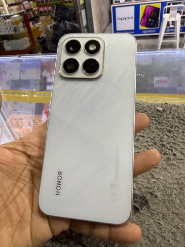 Honor X8C Ram8G Memory512G ក្រុមហ៊ុនសុីមពីរ មានឆ្នាំងសាក