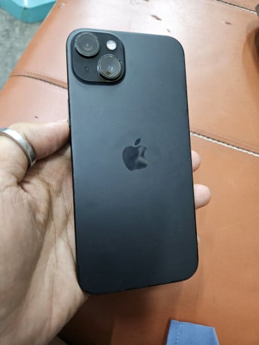 iPhone 15 Plus 128g 450$