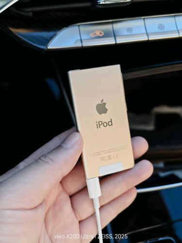 iPod Nano 7th 16GB Gold (98%) ស្អាតណាស់