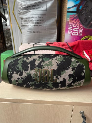 JBL boombox3 ស្អាត​ ធានាថ្មរនិងសំលេង​ តំលៃ265$ ភ្នំពេញ​ CTN​ លេខនិងតេឡេក្រាម089222158(ទទួលវៃដូរ)