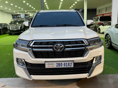 LandCruiser 2013 ឡើងស៊េរី2021 V6 Fulloption Arab