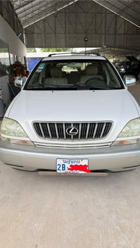 Lexus 300 ប៉ុង 2 ឆ្នាំ2001 សៀមរាប