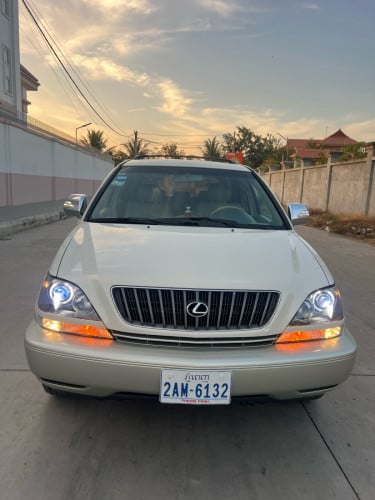 Lexus RX300 2000 (ប៉ុង1)