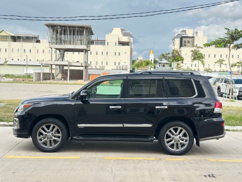 Lexus570 full option ឡានថ្មី