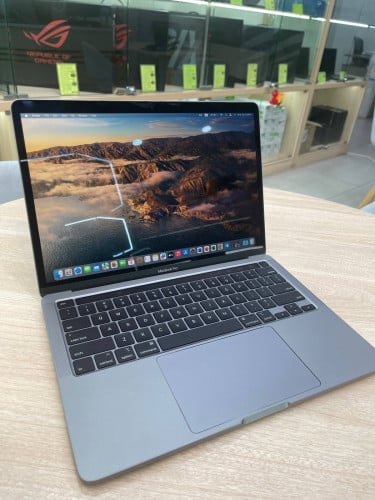 MacBook Pro 2020 CPU i5 l RAM 8GB l SSD 256GB l Screen 13.3-inch Retina (second hand)
