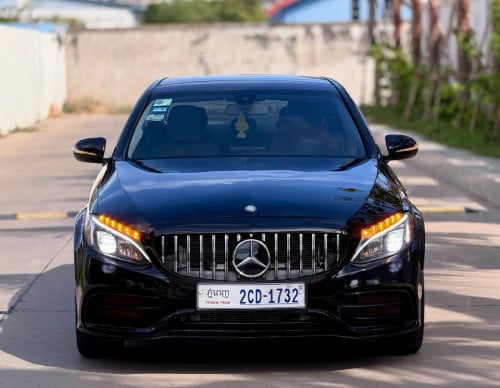 Mercedes C300 4matic ឡានស្អាត 9000$ ដកឡានបានភ្លាមៗ