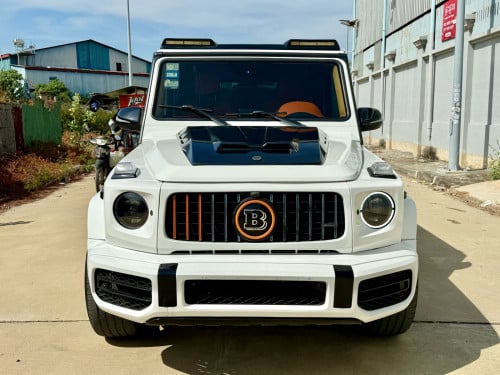 Mercedes G500 up Brabus