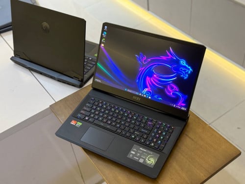 MSI Alpha 17 C7VF ( 99% )CPU AMD Ryzen 7 7840HX, RAM 16GB, SSD 1TB, VGA Nvidia RTX4060 8GB