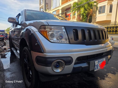 Nissan Navara 2005 អូតូកាប់ពីតាស់