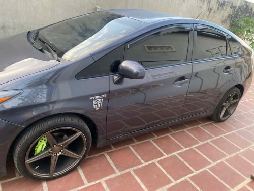 Prius 012option3 ឡានស្អាត16,500$ចរចារម្ចាស់លក់ប្ដូរសេរី