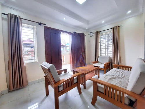 Russian Market | 2 bedrooms apartment for rent in Toul Tompung
