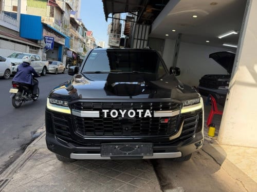 Toyota Land Cruiser 2023 GR Sport Full Option