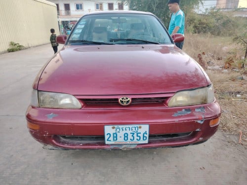 Toyotq Corola ឡានអ្នកជិះផ្ទាល់