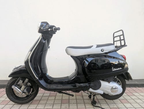 Vespa LX 125