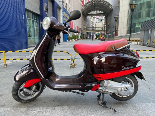 Vespa125cc 2013 New98%មានពន្ធកាតគ្រីស្លាកលេខ