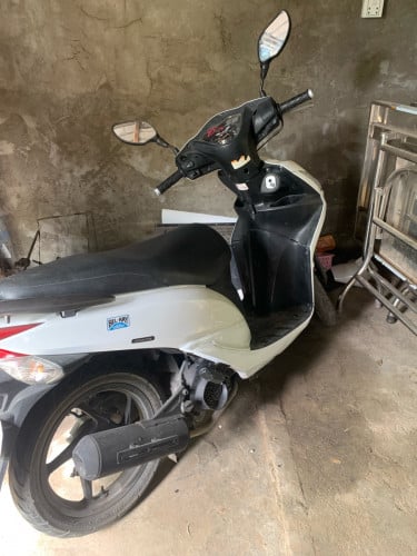 ត្រូវកាលុយ