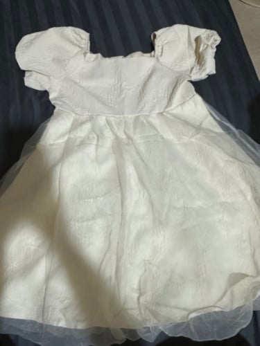 រ៉ូបខ្លី